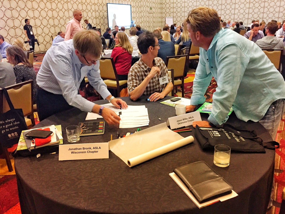 WIASLA's tweet photo. @WIASLA incoming Chapter President @jbronk12 hard at work during CPC breakout groups // #WIASLA2017 #ASLA2017 https://t.co/ilwUNWi20p