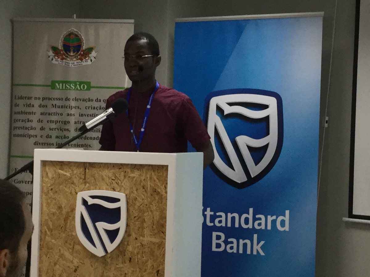 StandardBankMZ's tweet photo. Lars Lemos apresenta a plataforma https://t.co/2BLVYgoDks, onde se encontram todos os dados do Município de Maputo. #OpenDataton2k17 https://t.co/jtkYGSCNMx