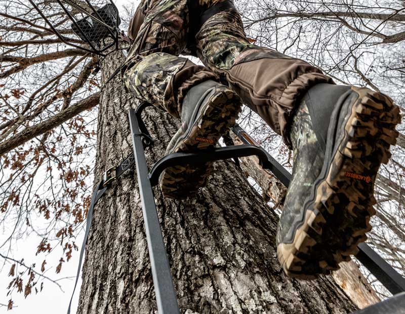 MossyOak's tweet photo. Heading into the weekend like.... #itsanobession https://t.co/DZDJblaMV0