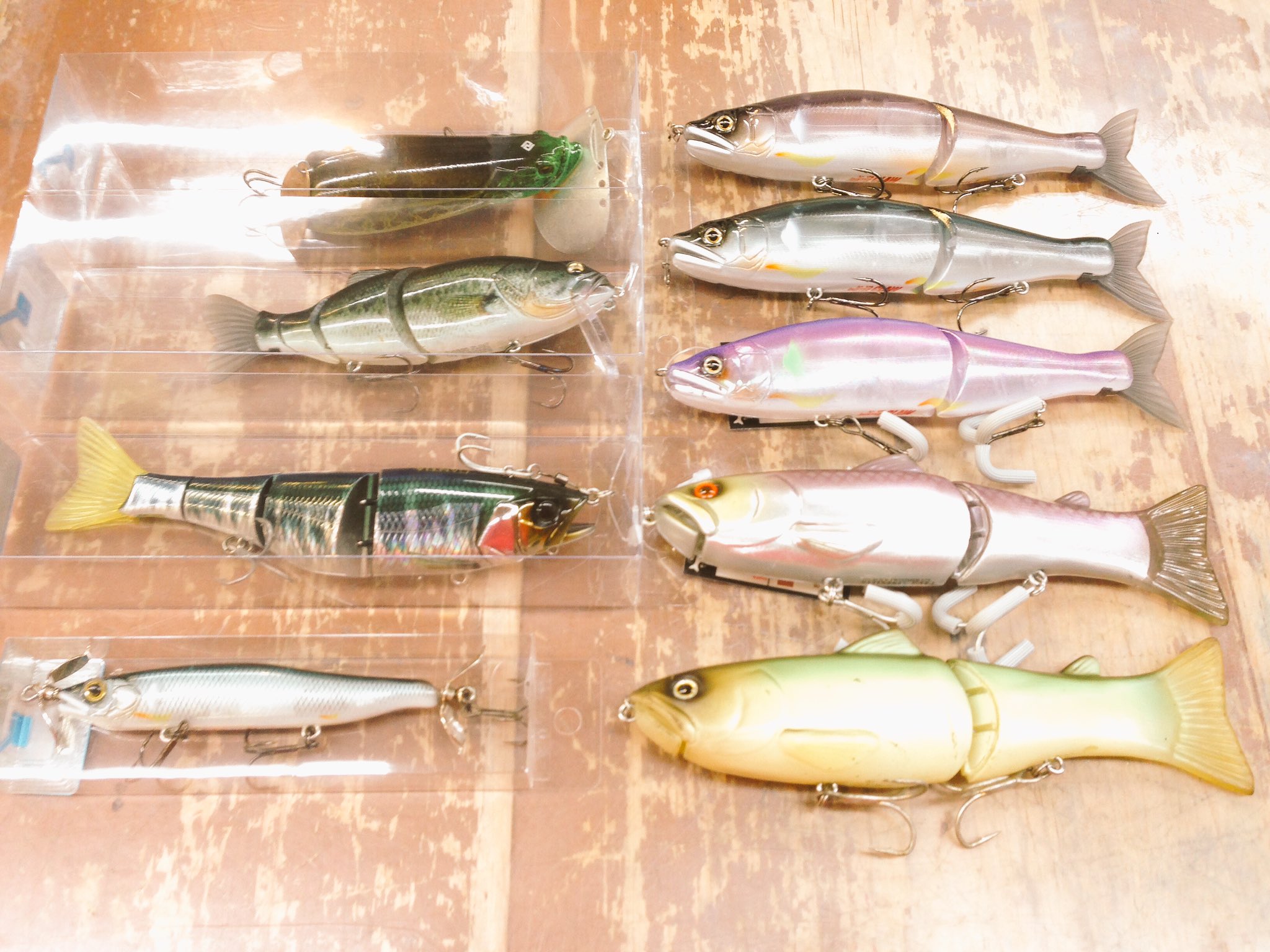 夢大陸 松本店 釣具コーナー 人気ルアーが入荷しました ジョイクロのグラスベリー スライドスイマーのシミーフォール ブルタンクなんかは入手困難な超人気商品ですのでお早めに ブルタンク ジョイクロ グラスベリー スラスイ シミーフォール