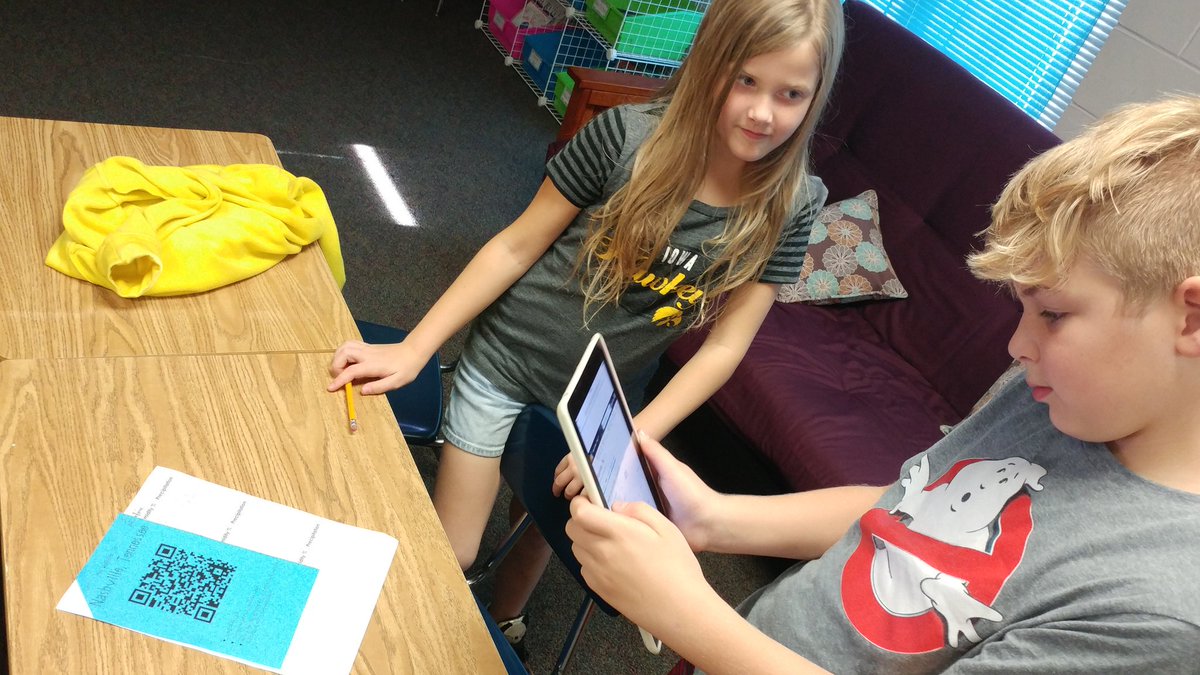 mrsvolkens's tweet photo. 📆🌞⛅⚡☔❄🌈#weatherdatacollection #3rdgradescience #eeinkee https://t.co/zMVeWylPTg