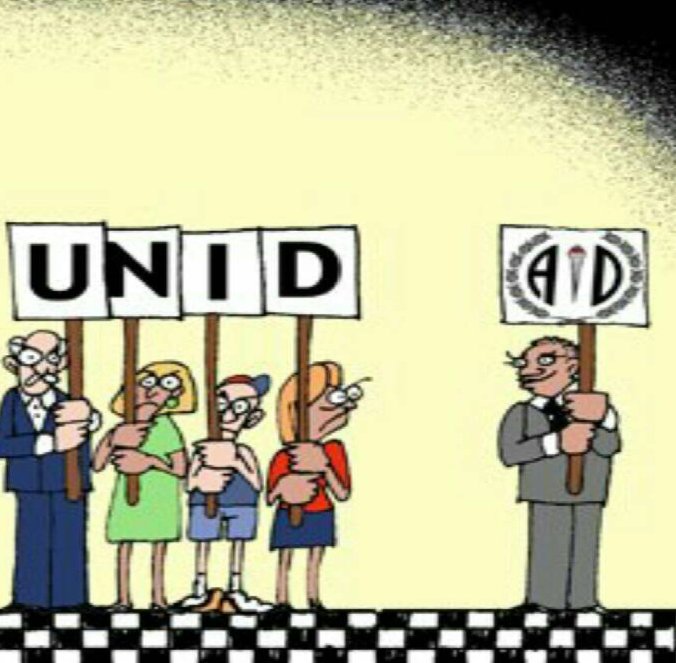 VenezuelaEW's tweet photo. La lapidaria caricatura de Rayma tras giro de AD después de las elecciones regionales #Venezuela https://t.co/I0bol23jvK