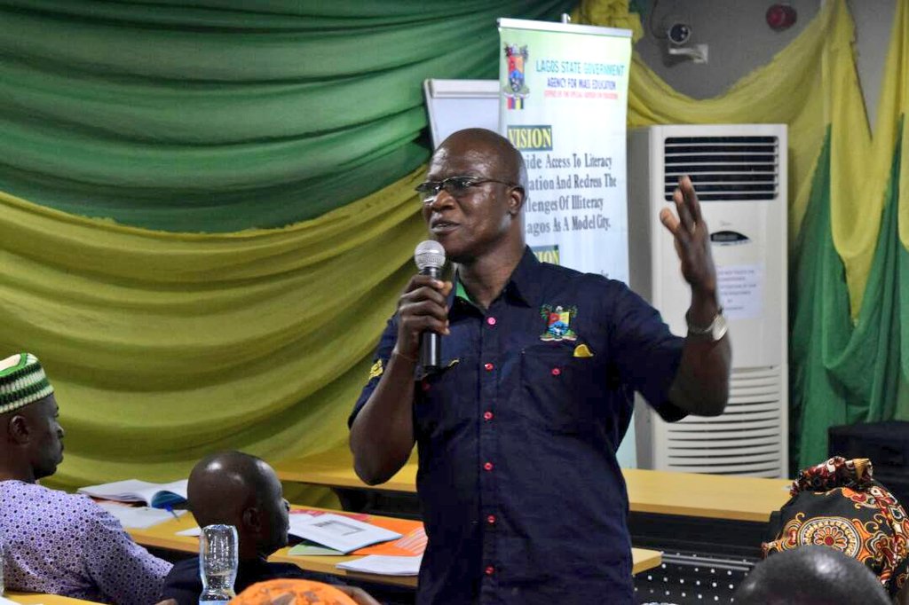 enviupdatelasg's tweet photo. Training session: The facilitators are being enlightened on the use of ICT to enable the learners vast learning. #LagosIsLearning https://t.co/xqeyC7HTxx