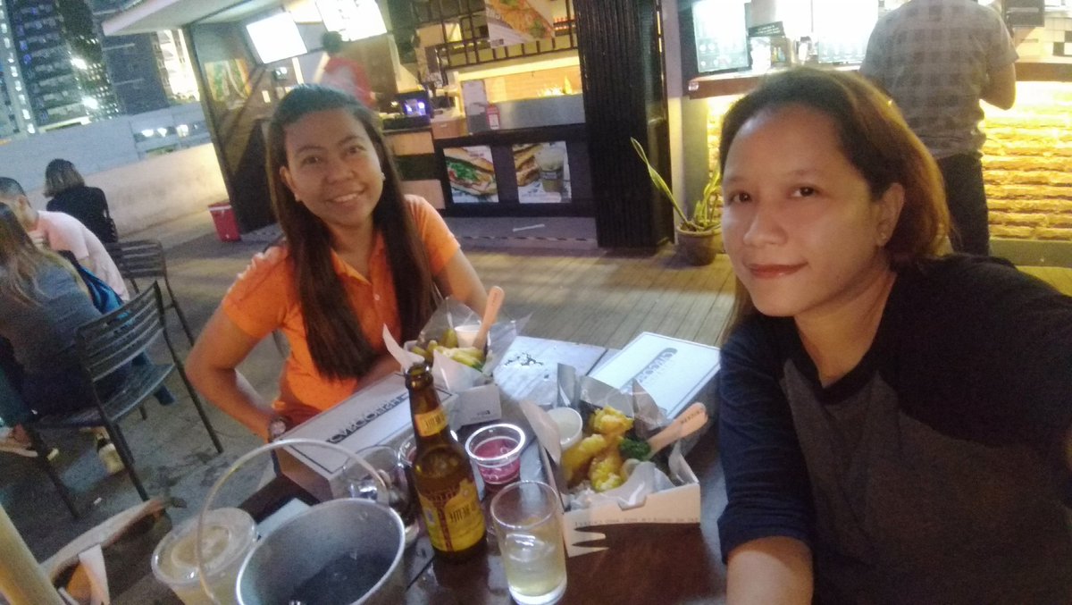 vannieluvsg's tweet photo. Good Food, Good Mood #CargoFish #CrispyBeerFriedChicken #CrispyBeerFishChips https://t.co/BeujDClbMW