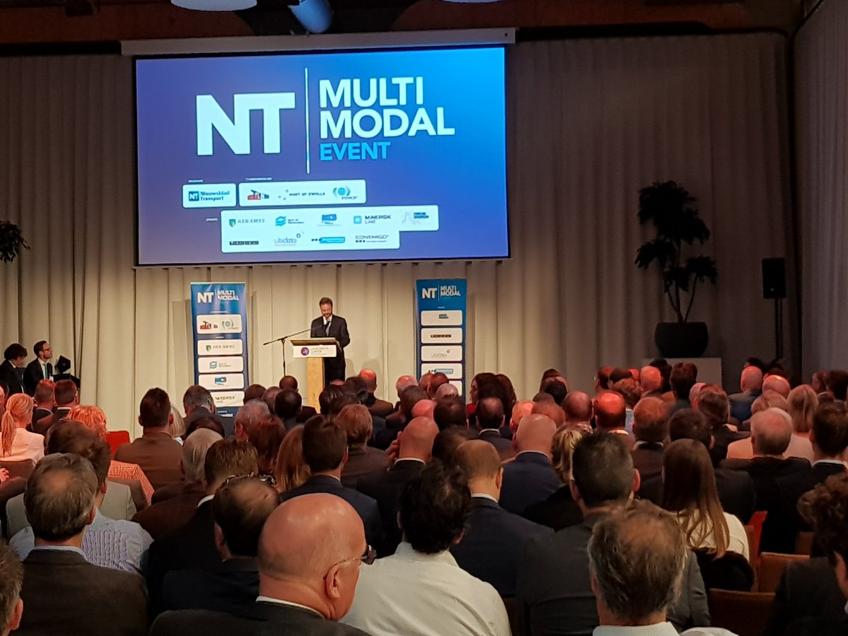 PortofZwolle's tweet photo. #multimodalevent in @RegioZwolle een succes! Goed zakendoen voor en door ondernemers. #netwerken #poz @NTnl https://t.co/XhX4xvxNQQ