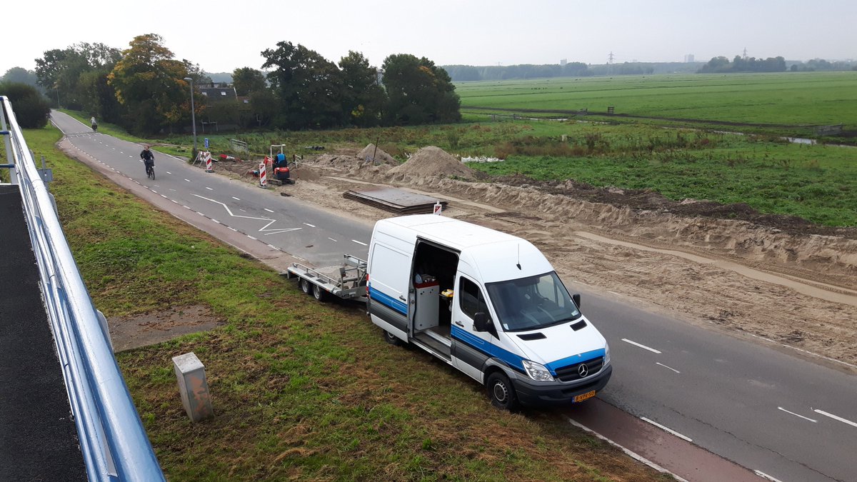 IODS_ZH's tweet photo. Op de vooravond van werkzaamheden dit weekend aan de Kandelaarweg een update. De witte zakken zijn reeds verdw... https://t.co/KTW1fLqBLn