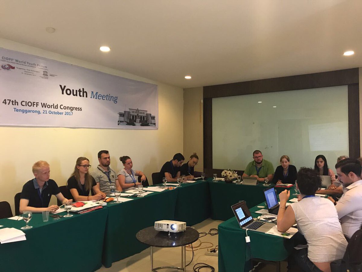 CIOFF_Indonesia's tweet photo. [LIVE REPORT CIOFF® 47th WORLD CONGRESS]

DAY 1: Youth Meeting✨

#CIOFF_Indonesia #CIOFF #47thCIOFFWorldCongress #CIOFFIndonesia https://t.co/wiYiGLSSB5