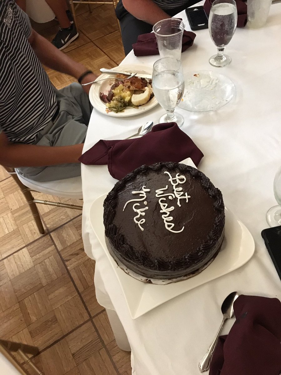 DelawareMGolf's tweet photo. Thank you to @elonmgolf for celebrating Coach Keogh and hosting us at your great Invitational! #retirement #bluehenforlife https://t.co/JjUJNS8d1H