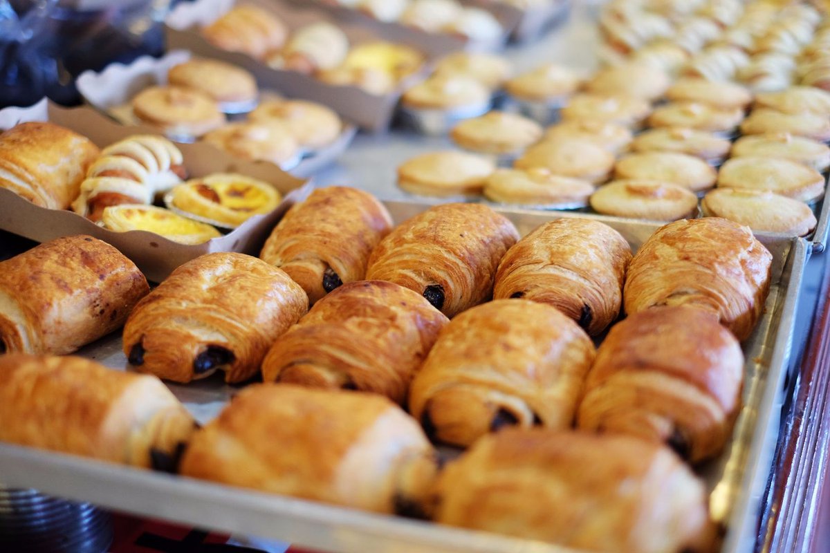 oxfordsbakery's tweet photo. Steve Oxford & Aidan Chapman show you the skills required to make patisserie quality pastries at home. #BakeryCourse https://t.co/c3Jm8l83w1 https://t.co/WQUvAKZyqc