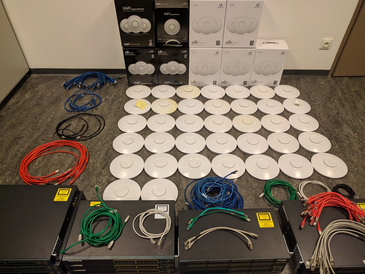 RatZillaS's tweet image. Don matériel de @BureauAPartager à @TSF_Intl @HAND_HackersND et @ProjetHermitage. Grosse journée màj sur la BA105 avant déploiement. #MERCI