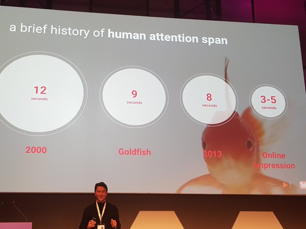 SOCIALWALKER_'s tweet photo. Der Goldfisch schenkt mehr Aufmerksamkeit als ein Mensch 😮🙈#DriveDigital2017 https://t.co/LfAy3YvbtD