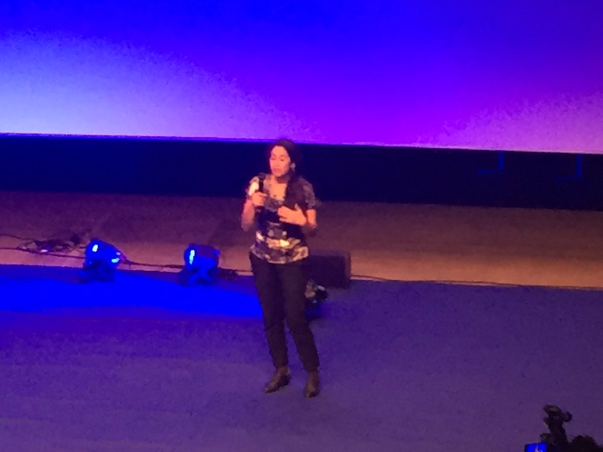 ABG_Asso's tweet photo. #CCP17 Nesrine OUADAH #l'Oreal Escalader les obstacles comme une philosophie!
#recherche_industrielle https://t.co/oXcQ9nWuzY
