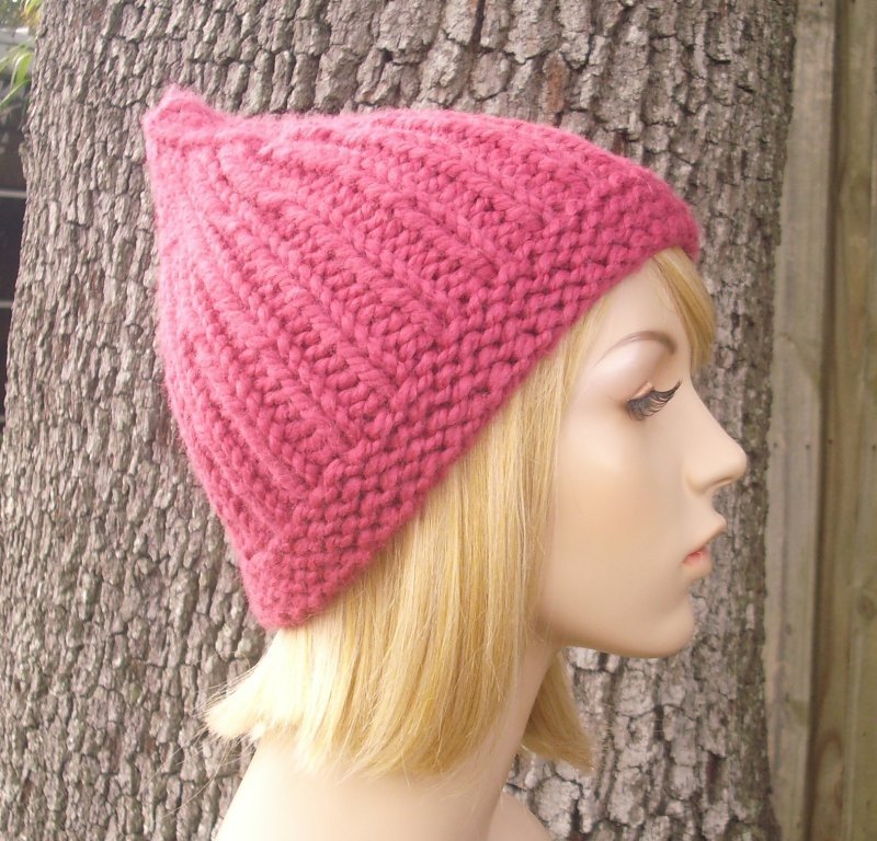 pixiebellshop's tweet photo. Instant Download Knitting Pattern - Gnome Hat Pattern Elf Hat Pattern - K… https://t.co/F3BRvrYUlR #Etsy #KnitElfHat https://t.co/nLw2Fs5Hrw