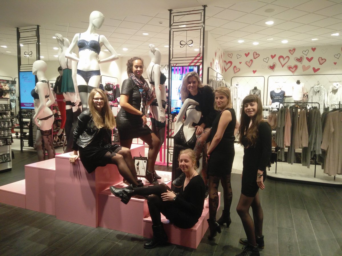 Kirby - Hunkemöller tweet media