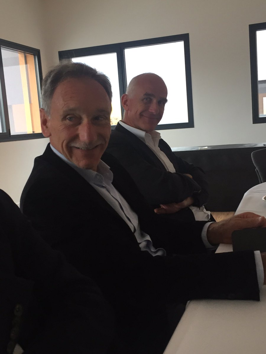 l_reynaud's tweet image. Echange studieux... et détendu entre la filiere #montagne de #Savoie et @PierreGattaz