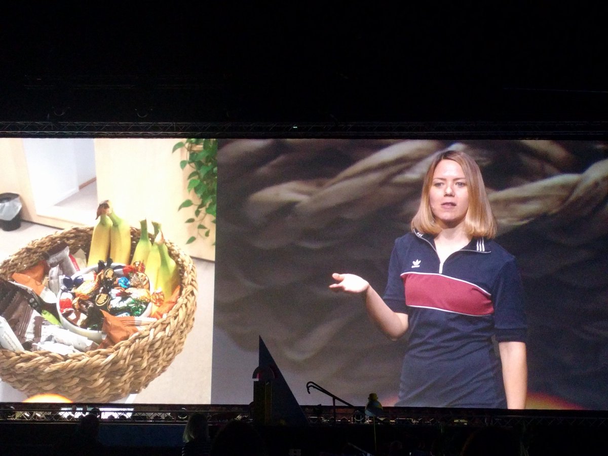 riealeksandra's tweet photo. @idaaa @webdagene om gerilja #brukertesting med banan&twist-strategi 👍🏻gode læringspunkter! #webdagene https://t.co/ju4N2UbZN0