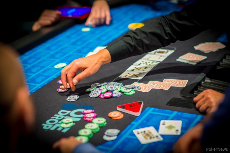 PokerNews_Live's tweet photo. Day 1b of #WSOPE2017 Event #1: €1,100 No-Limit Hold'em MONSTER STACK. Check first notables and more updates here: https://t.co/43eTFOAJfr https://t.co/Vxh0p0reTD
