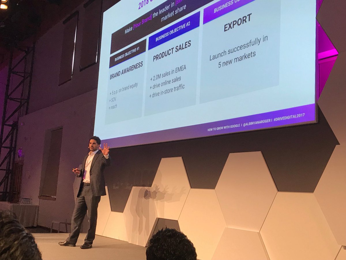 nicolas_mouze's tweet photo. #drivedigital2017 Google tu socio para el crecimiento digital con @AlbinyanaRoger https://t.co/RDEgQEjEb9
