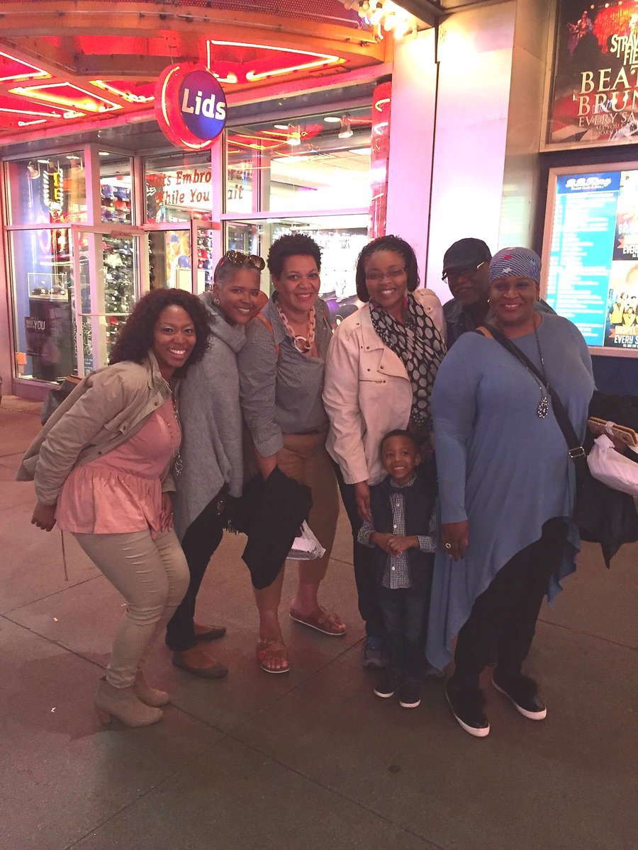 JemiaKSingleton's tweet photo. What a time we had seeing @tashacobbs last night in NYC! Devin was SO surprised to his favorite singer again. The atmosphere was AMAZING! https://t.co/Vq7BnX6Hns