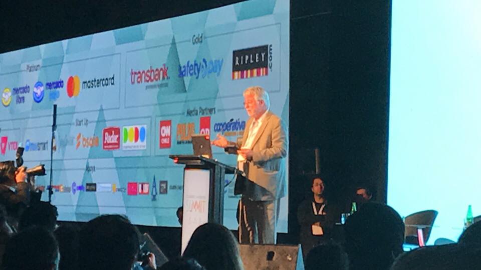 OptimisaSA's tweet photo. @SociosCCS @OptimisaSA Alfredo Piquer comaprtiendo conocimiento en panel de Blockchain y Bitcoin en (CCS) Ecommerce Innovation Summit https://t.co/4a9zwAoF7s