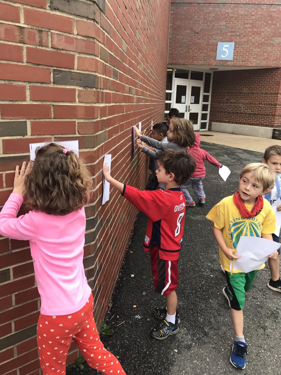 MsShy_teach's tweet photo. Little scientists @BarcroftLibrary #brcpride https://t.co/pZRFpXoDPF