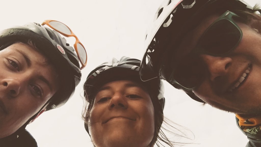 oaklivia tweet picture