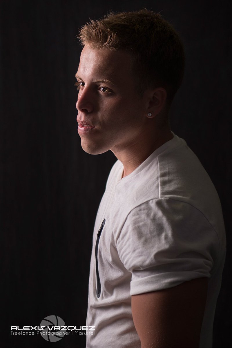 alexisvazquezpr's tweet image. Imperial Models! 
#AlexisPR #AlexisVazquezPR #ImperialModels #shooting #studio #PuertoRico