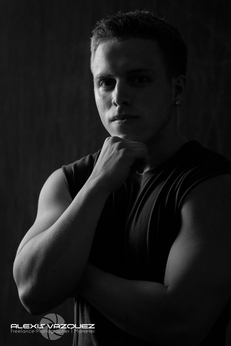 alexisvazquezpr's tweet image. Imperial Models! 
#AlexisPR #AlexisVazquezPR #ImperialModels #shooting #studio #PuertoRico