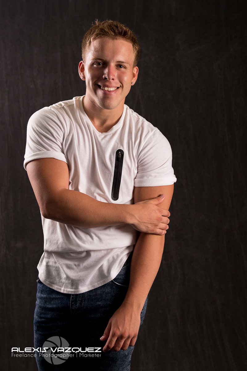 alexisvazquezpr's tweet image. Imperial Models! 
#AlexisPR #AlexisVazquezPR #ImperialModels #shooting #studio #PuertoRico