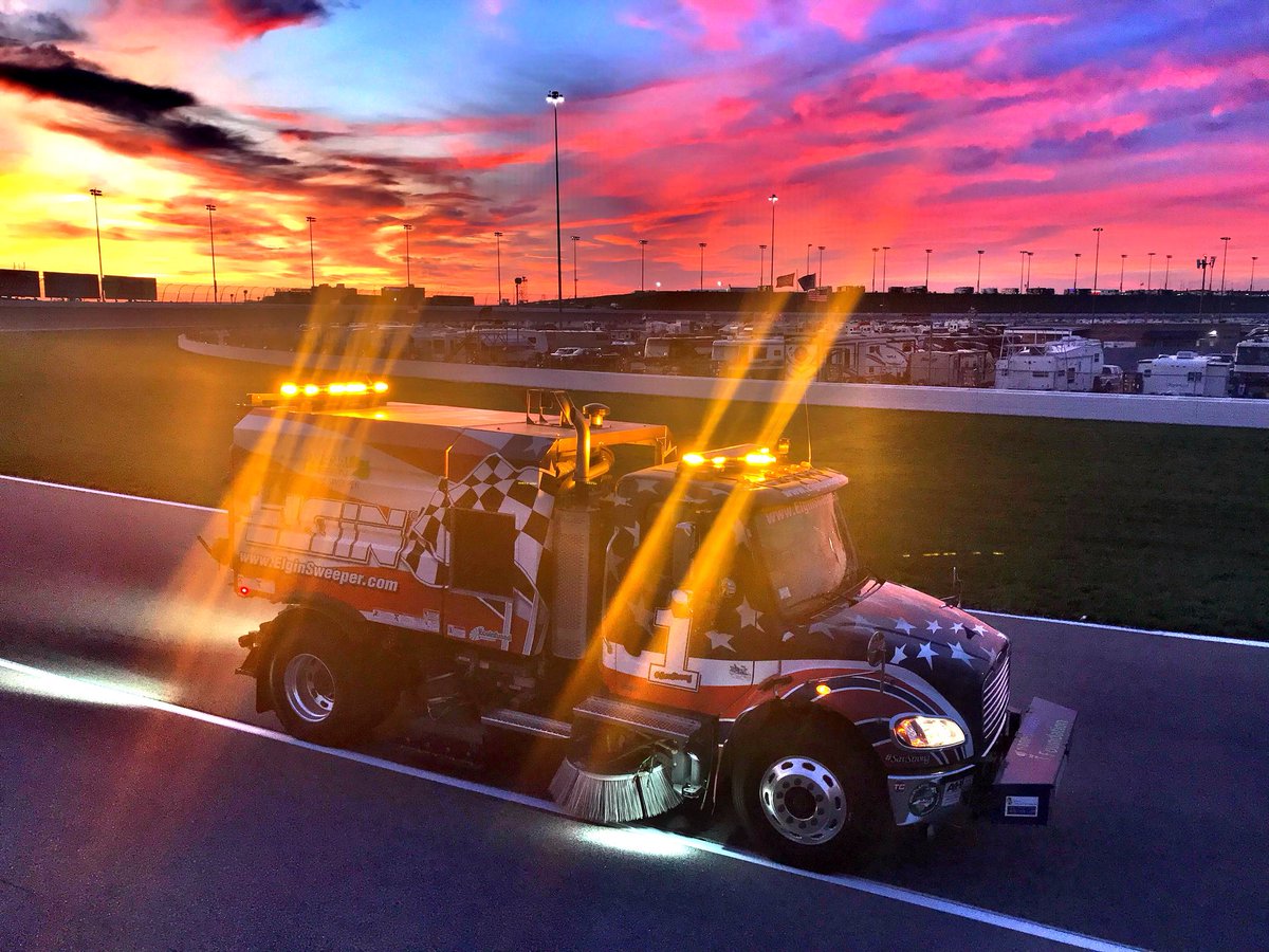 TrackSweeper's tweet photo. Good morning from the @kansasspeedway ! It’s going to be a great day of on track activity! @elginsweeper @NASCAR https://t.co/ge8GEPEpSE
