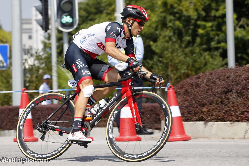 #TourofGuangxi 🇨🇳 St-2 massive sprint, <a href="/FedericoZurlo/">Fedrico Zurlo</a> is 8th.

📝: uaeteamemirates.com/massive-sprint…

📸:Bettini