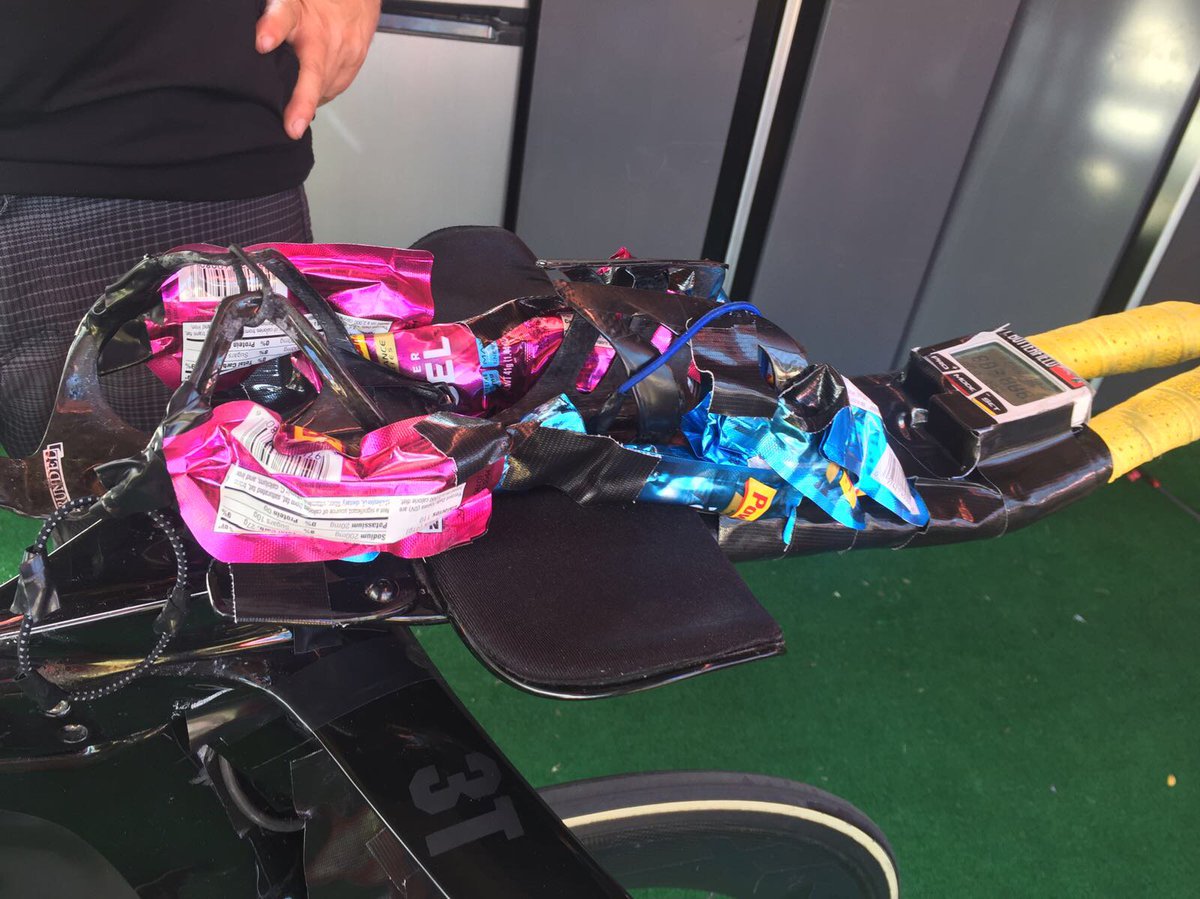 gtntweet's tweet photo. Check out Tyler Butterfield's #TRIDIY method for attaching gels to his bike before Kona π΄ How do you carry all of your nutrition with you? https://t.co/ls7vqhpbbN