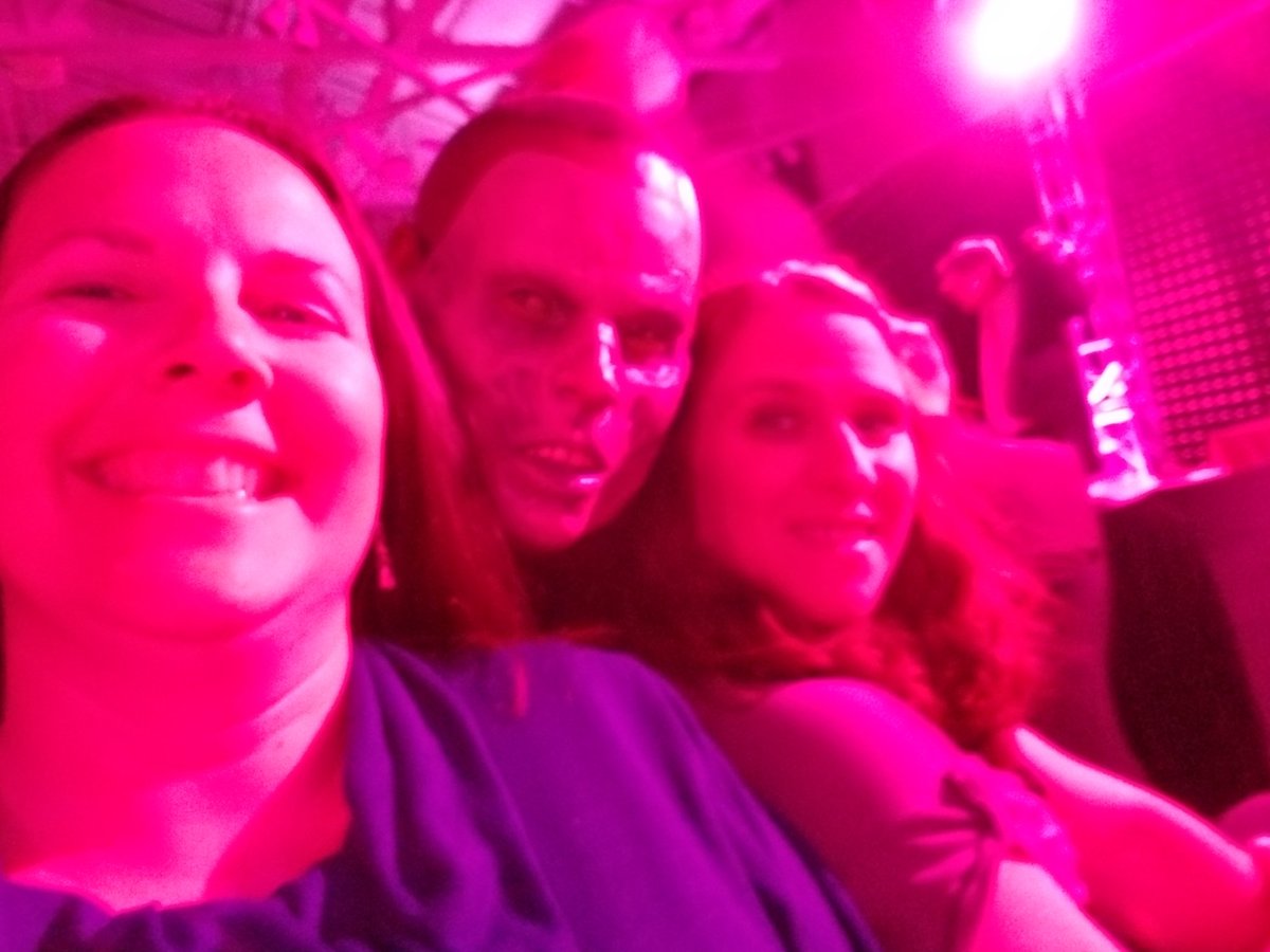 SUPERILES's tweet photo. Celebrating the best of the best in Wichita at #INCROWD2017 #TMOICT #Bemagenta @frisitz76 @eljeffe316 @mandamariepaget https://t.co/rXeHDGP5aG