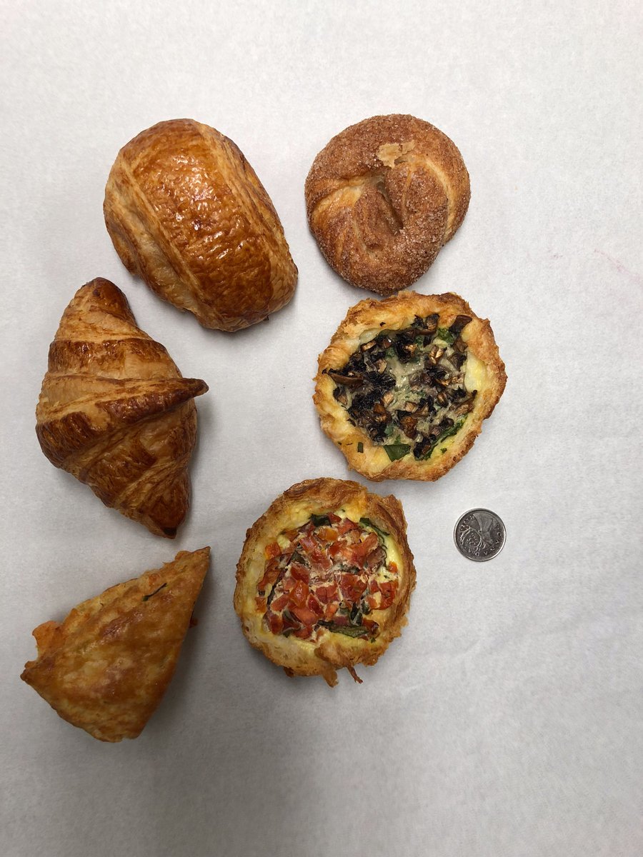 labambocheTO's tweet photo. Our complete family of mini bake good.....Special order only.
#bakegoods #mini #party #event #treat #foodtoronto #TOeats https://t.co/6mmp6Uw2qv