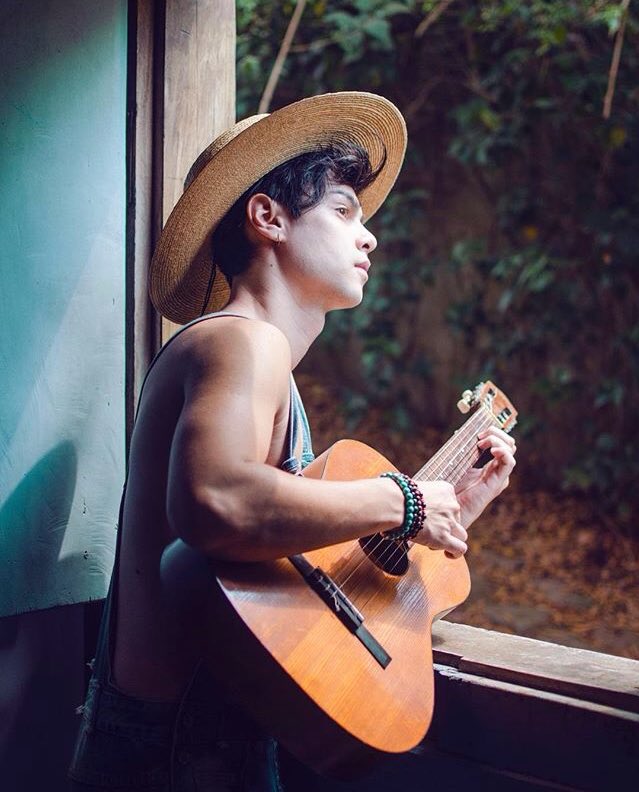 ueharaphl's tweet photo. Some inspiration for your feed 💓
- Nikè
#vinixph #viniuehara https://t.co/rHzb6Qp9rc