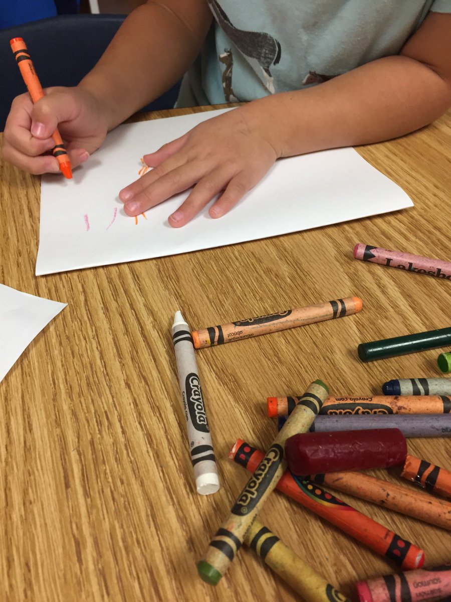 unityheadstart's tweet image. Our kids got invited to a birthday party &amp;amp; loved the idea of getting invitations ! They  Made  invitations and handed them out #scpsi