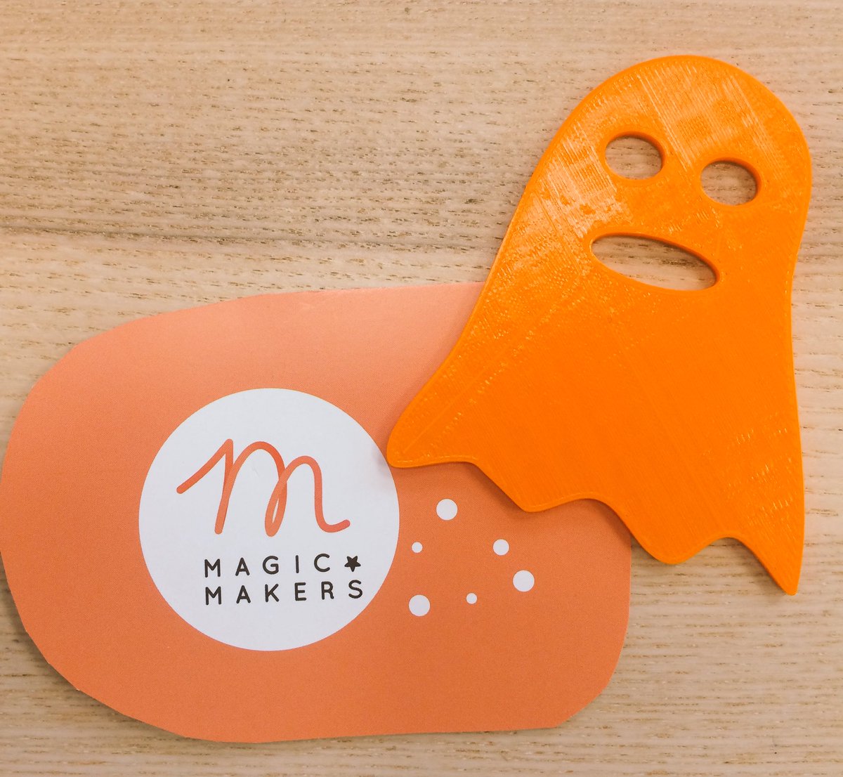 MagicParis15's tweet photo. C'est quoi bientôt? Nous, on a une petite idée... et vous ? .@MagicMakersAt #code #enfants #paris #loisirs #halloween https://t.co/F4or6d2fyx