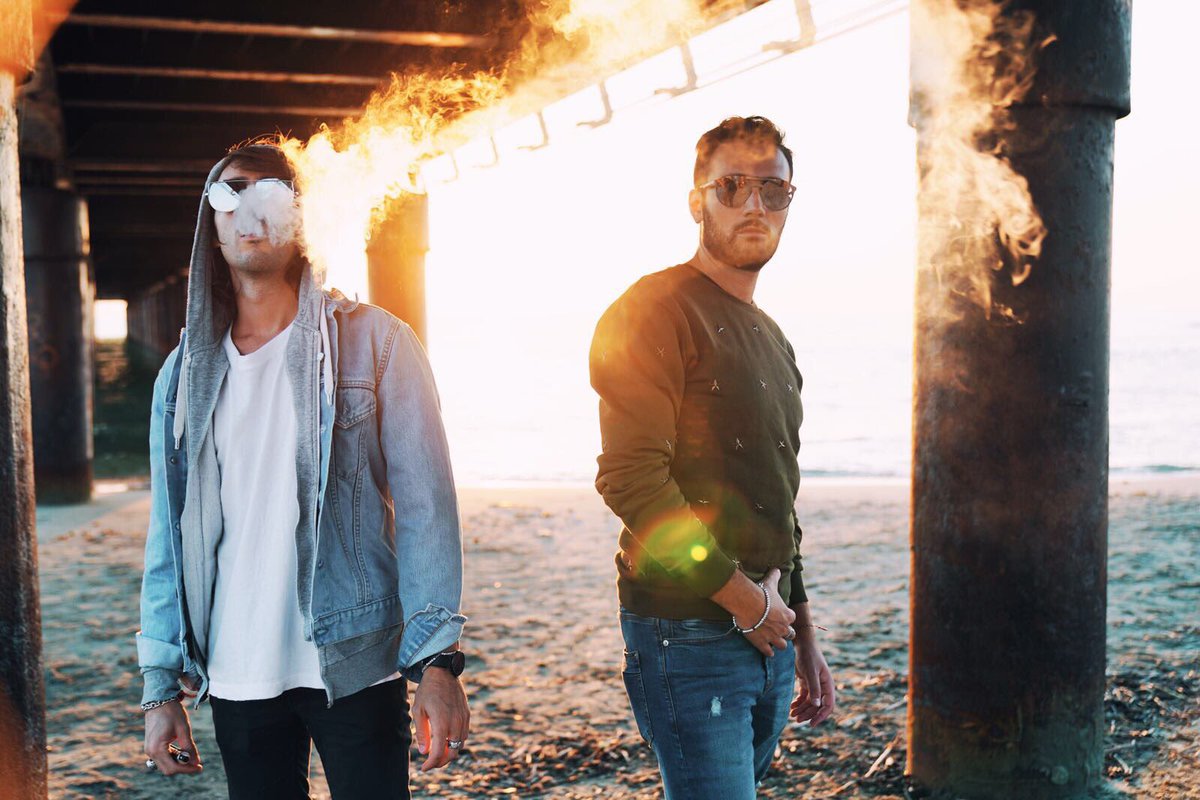 "HOTEL" club mix is now available and it's on fire 🔥 
<a href="/BreatheCarolina/">BREATHE CAROLINA</a>  <a href="/SpinninRecords/">Spinnin' Records</a> 
release.spinninrecords.com/hotel-club-mix