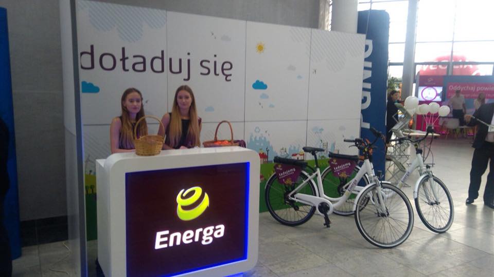 EnergaSA's tweet photo. Na Ogólnopolski Szczyt Gospodarczy w Siedlcach przywieźliśmy ze sobą transport przyszłości #osg2017 #ElektromobilnośćPL https://t.co/kslXt6ob1s