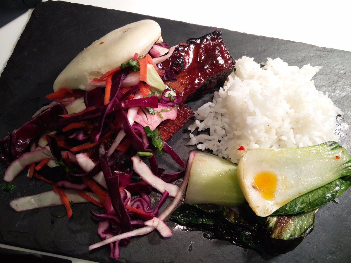 GCafe4ML's tweet photo. Delicious Bao Buns great weekend food. Sticky glazed BBQ pork #GCafe4ML #porkbuns #asianinspiration #ralife #compasslife @RA_Food https://t.co/coqefdHbBv