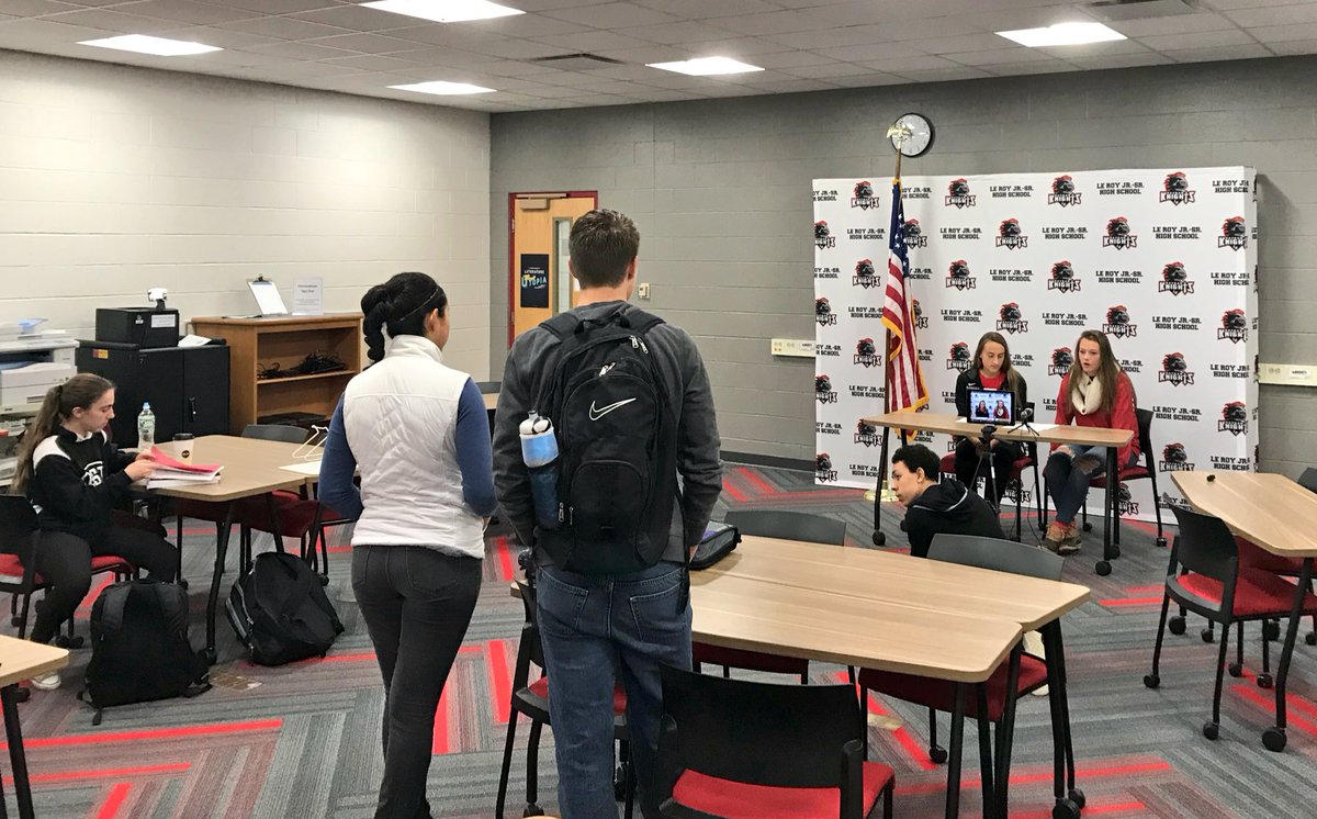 LeRoy_CSD's tweet photo. Today we launched “Good Morning Knights,” our new live stream morning announcement show!
Watch👉 https://t.co/Uqn7Ra3dO4
#LearningAsWeGo🙌 https://t.co/bx3WyOBlp6