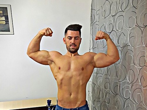 #Gay #MuscleCam John Wick Live! Now at https://t.co/zDbZsDyOz5! https://t.co/9hS50o9UNO