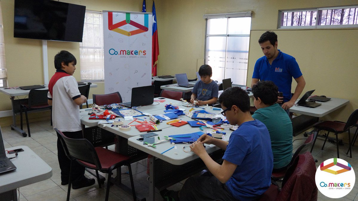 mei_global's tweet photo. Revisa nuestras últimas fotos de la finalización del Taller de Robótica introducción! - https://t.co/saRhP2VZUe #MEI_Chile #comakers https://t.co/LJpDU0KoAu