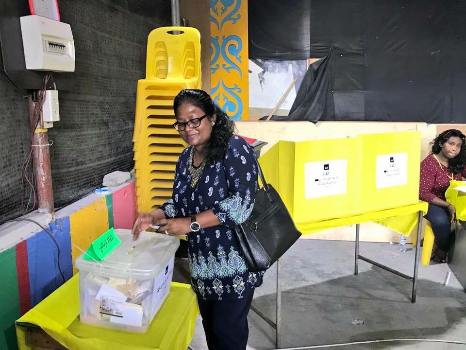 WaddeyAli's tweet photo. MDP ge Chairperson ge Naibu Idhaara adhi Maalee ge Inthikhaabuge Vote lun Harugeyga kuriah dhanee 

#MDPDCPElection https://t.co/wHHHHuBIZ8