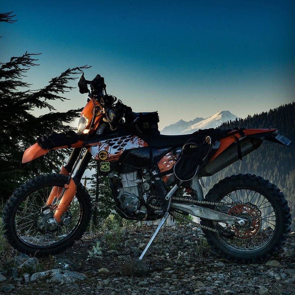 dual_sport_adv's tweet photo. Time to be #trailbound
Photo via @bvos_photo #dualsportadv •
•
•
#ride #dirtbike #enduro #adv #advrider #adventur… https://t.co/4fJqJyiu0h https://t.co/JCTMRT7JrN