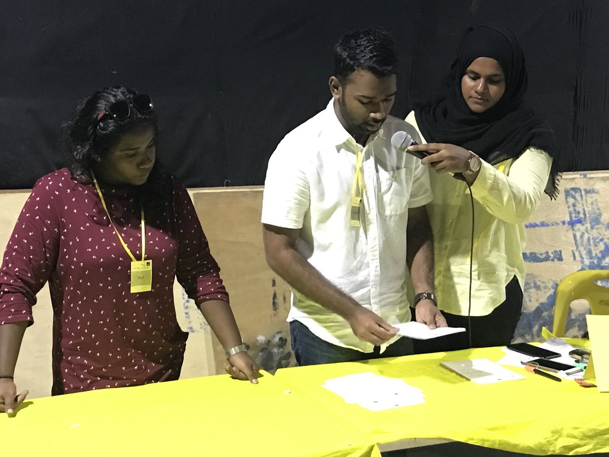 MDPYouth's tweet photo. MDP ge Chairperson ge Naibu Idhaaree adhi Maalee ge Inthikhaabuge vote lun kandaelhifaivaa gandi hama vumun bandhu koffi 

#MDPDCPElection https://t.co/o3Dz1EBVU0