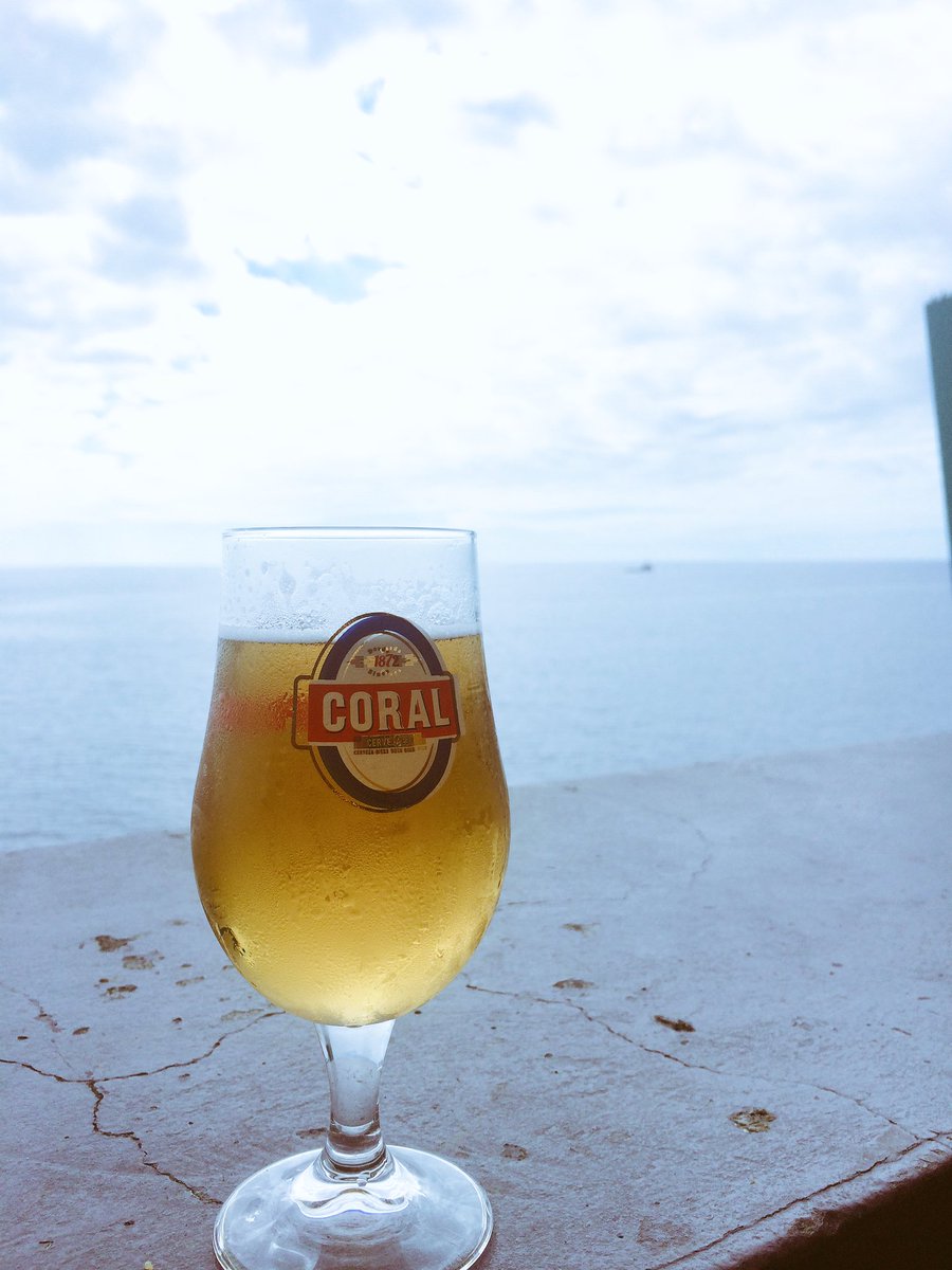 bellsandbaxter's tweet photo. Local beer overlooking the harbour in Madeira! Not bad! ❤️❤️❤️ https://t.co/Pbmhx4y2U5