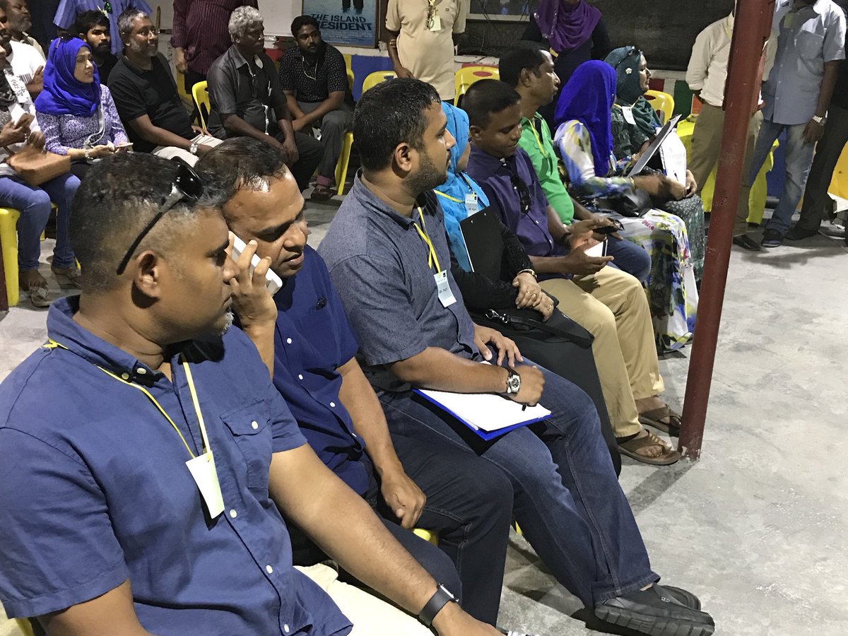 Simwarr's tweet photo. MDP ge Chairperson ge Naibu Idhaaree adhi Maalee ge Inthikhaabuge vote gunan fashaifi 

#MDPDCPElection https://t.co/mt89hSCmbU
