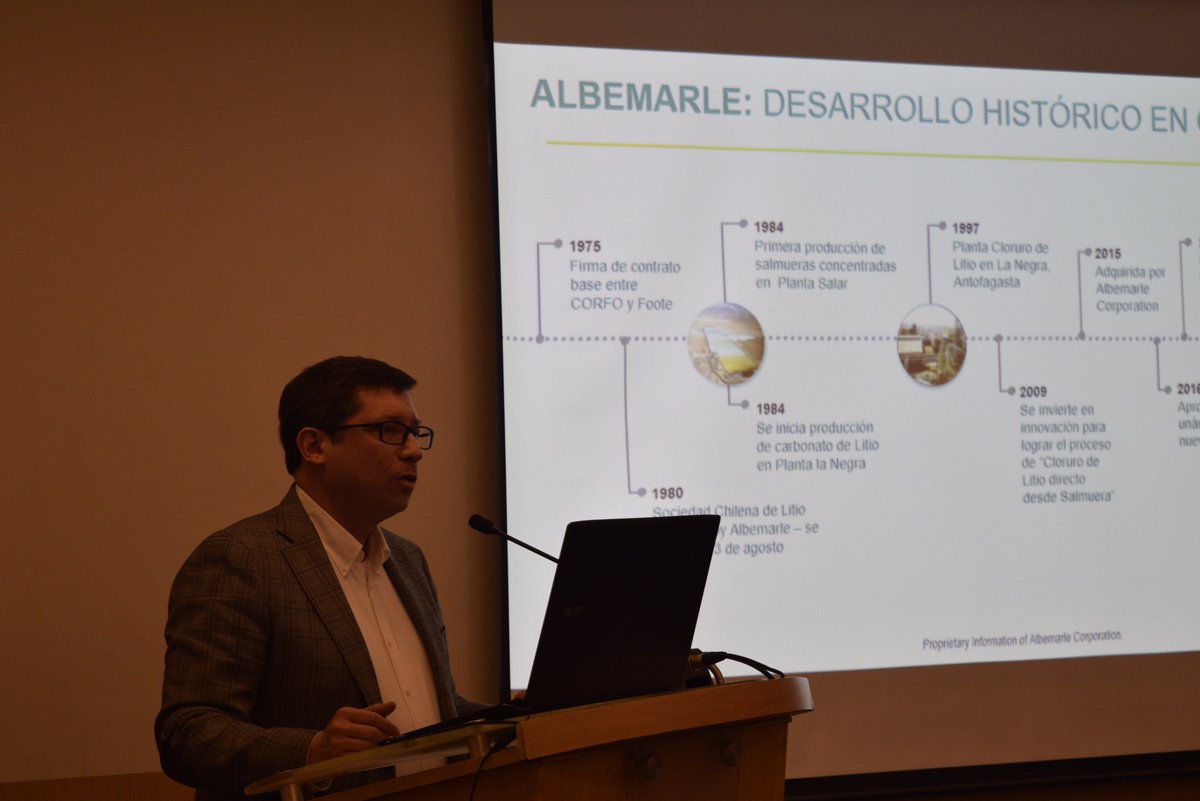 AhuNewen's tweet photo. Ahora en #SeminarioLitio el Gerente de Desarrollo de Proyectos de @AlbemarleChile es quien expone sobre Liderazgo en la Industria del #Litio https://t.co/Pn8EBvoyqp