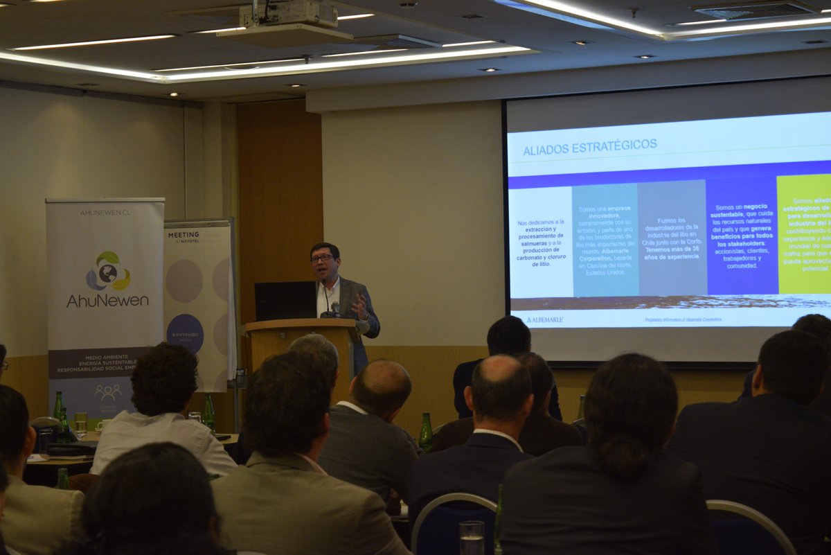 AhuNewen's tweet photo. Ahora en #SeminarioLitio el Gerente de Desarrollo de Proyectos de @AlbemarleChile es quien expone sobre Liderazgo en la Industria del #Litio https://t.co/Pn8EBvoyqp